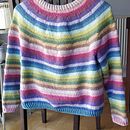 Mi Jersey a rayas (proyecto del curso "Diseño y tejido de prendas de punto sin costuras con agujas circulares"). Un progetto di Design di accessori, Fashion design, Fiber Art, DIY e Maglia di beapardo - 17.07.2022