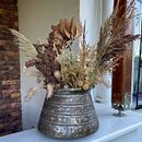 My project for course: Centerpiece Design with Dried and Preserved Flowers. Un progetto di Interior design, Paesaggismo, Interior Design, DIY e Design floreale e vegetale di ayse001 - 12.07.2022