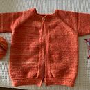 Mi proyecto del curso:  Top-down: prendas a crochet de una sola pieza. Een project van  Modeontwerp, Textiel, DIY, Haken y Textielontwerp van Berlin Barcelona - 26.07.2022