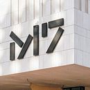 M7. Un proyecto de Br, ing e Identidad, Estrategia de marca						, Diseño de logotipos y Tipografía de Wael Morcos - 31.07.2022