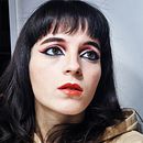 Bienvenido Rojo. Cinema, Vídeo e TV, Direção de arte, Design de moda, e Fotografia de moda projeto de mjfiorentinoactriz - 02.10.2022