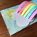 Light Up Rainbow Pop Up Card. Un proyecto de Artesanía, Educación, Papercraft, Encuadernación y DIY de Jill Dawson - 17.08.2022