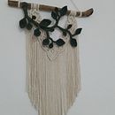 Meu projeto do curso: Macramê 3D: crie uma tapeçaria botânica. Un proyecto de Artesanía, Interiorismo, Tejido, Macramé y Diseño textil de clara_curi - 21.08.2022