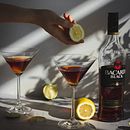 Festive drinks. Projekt z dziedziny Fotografia, Br, ing i ident, fikacja wizualna i Retuszowanie fotografii użytkownika Ioana Kiparisov - 22.08.2022