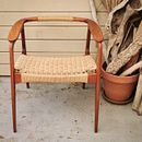 My project for course: Furniture Design: Introduction to Danish Cord Weaving. Un projet de Artisanat, Design, Fabrication de mobilier, Design d'intérieur, Décoration, Art textile, Upc , et cling de yunlam_li - 17.08.2022