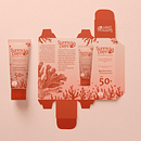 Mi proyecto de Diseño de marca y packaging: Sunny Days. Un proyecto de Br, ing e Identidad, Diseño gráfico y Packaging de Fernanda Herrera - 31.08.2022