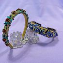 Mi proyecto del curso: Bordado con pedrería: crea accesorios para el pelo MFVR. Accessor, Design, Arts, Crafts, Jewelr, Design, Fashion Design, Embroider, DIY, and Textile Design project by Fer Valencia - 08.24.2022