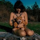 Escape de mi mente. Un proyecto de Fotografía, Fotografía de retrato, Fotografía de estudio y Autorretrato Fotográfico de Javiera Araya - 06.09.2022