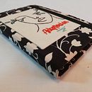 Libreta con bordado incrustado. Projekt z dziedziny Craft, Kreat, wność,  Haft,  Introligatorstwo, DIY, Upc i cling użytkownika Francisca Díaz Concha - 11.09.2022