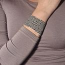 My project for course: Beaded Jewelry Design: Weave Elegant Patterns. Un progetto di Design di accessori, Artigianato e Design di gioielli di Dora Prado - 16.09.2022