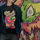 Bad Apple. Un proyecto de Ilustración tradicional, Diseño gráfico e Ilustración digital de Hugo López - 25.09.2022