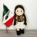 Mi proyecto del curso: Amigurumi: diseño de ropa, pelo y complementos. Arts, Crafts, To, Design, Fiber Arts, Crochet, Amigurumi, and Textile Design project by Anna Marisa - 10.08.2022
