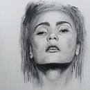 Mi proyecto del curso: Retrato artístico al carboncillo: creando atmósferas. Un proyecto de Ilustración tradicional, Bellas Artes, Dibujo, Dibujo de Retrato, Dibujo realista y Dibujo artístico de Alfredo Esteban Salazar Borja - 12.10.2022