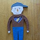 My project for course: Paper Mache for Beginners: Sculpt a Colorful Character. Design de personagens, Design de brinquedos, To, e Art projeto de gandhi_pj - 17.10.2022