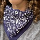 Katy Dika x Tiny Showcase- Atlas Staghorn Bandana. Un proyecto de Ilustración tradicional, Diseño, Diseño de complementos, Pattern Design, Diseño de moda y Diseño textil de Katy Dika - 17.10.2022