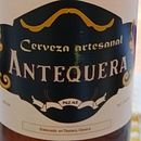 Etiqueta de cerveza artesanal Antequera con técnica de Fileteado Porteño . Scrisori, Design de postere și Scriere manuală de Javier Hernández - 10.16.2022