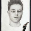My project for course: Realistic Portrait with Graphite Pencil. Un progetto di Illustrazione tradizionale, Belle arti, Bozzetti, Disegno a matita, Disegno, Disegno di ritratti, Disegno realistico, Disegno artistico e Disegno anatomico di elmars - 24.10.2022