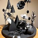 My project for course: Paper Sculpture for Set Design. Un progetto di Design, Illustrazione tradizionale, Artigianato, Scultura, Scenografia, Papercraft, Fotografia di prodotti e DIY di martenrsh - 26.10.2022