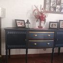 Mi proyecto del curso: Upcycling de muebles vintage con técnicas de pintura. Un proyecto de Artesanía, Diseño, creación de muebles					, Diseño de interiores, Pintura, DIY, Carpintería, Upc, cling, Pintura decorativa, Restauración, upc y cling de muebles de Veronica Aldaz - 29.10.2022