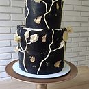 Meu projeto do curso: Flores decorativas de buttercream para cake design. Un projet de Design  , et DIY de Carla Jacqueline Murassaki de Lima - 08.11.2022