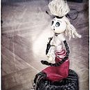 Ma première poupée. Projekt z dziedziny Projektowanie postaci, Craft i Projektowanie zabawek użytkownika Marion - 25.10.2022