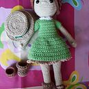 Mi proyecto del curso: Amigurumi: diseño de ropa, pelo y complementos. Artesanato, Design de brinquedos, Tecido, Crochê, Amigurumi, e Design têxtil projeto de Julia María Cortes - 30.11.2022