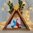 Crèche de Noël . Un proyecto de Papercraft y Artesanía de aurelie_a_martin - 18.12.2021