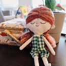 Mi proyecto del curso: Muñecos de tela: diseño, costura y creación de contenido. Een project van Craft, Speelgoedontwerp, Social media, Mobiele fotografie, Productfotografie, Naaiwerk, Fotografie voor Instagram y Patroonontwerp en kleermakerij van Ángela Fariña - 19.12.2022