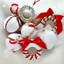 Christmas decor "White" collection. Un projet de Design , Artisanat , et Créativité de Ariadna Shafet - 18.12.2022