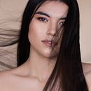 Mi proyecto del curso: Retrato fotográfico editorial: luz y creatividad. Een project van Fotografie, Modefotografie, Portretfotografie, Studiofotografie, Digitale fotografie y  Ontwerp van Robert Steven Peña - 24.02.2022