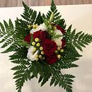 Composizione funebre e mazzo di fiori per laurea. Een project van Bloem- en plantenschikken van ilgiardino_segreto - 03.01.2023