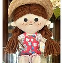 Mi proyecto del curso: Muñecos de tela: diseño, costura y creación de contenido. Projekt z dziedziny Craft, Projektowanie zabawek, Fotografowanie smartfonem, Fotografia produktowa,  Sz, cie, Wzornictwo i krawiectwo użytkownika Cecilia Guzmán - 05.01.2023