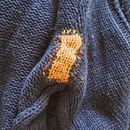 Meu projeto do curso: Visible mending: conserto de roupa colorido. Fashion Design, Embroider, Sewing, Fiber Arts, Upc, cling, Weaving, and Textile Design project by Marina Dessotti - 01.15.2023