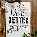 "Done is better than perfect" (cours de Stephan Lopes). H, e Lettering projeto de Sylvie Tillieux - 23.01.2023
