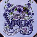 Semilla de Violetas. Een project van Borduurwerk y Textielontwerp van Kenia Hernandez - 27.01.2023