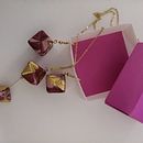 Mi proyecto del curso: Creación de bisutería de papel con técnicas de origami . % Ana Daniela Leyva tarafından hazırlanan Aksesuar Tasarımı, Sanat ve El Sanatları, Mücevher Tasarımı, Kağıt El Sanatları, Moda Tasarımı, Ve Kendin Yap projesi - 02.05.2023
