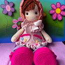 Mi proyecto del curso: Elaboración de muñecas amigurumi románticas . % Karen Marcela Ortiz tarafından hazırlanan Sanat ve El Sanatları, O, uncak Tasarımı, El, af Sanatları, Tığ işi, Amigurumi, Ve Tekstil Tasarımı projesi - 02.14.2023