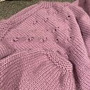 Mi proyecto del curso: Introducción al punto con agujas circulares. Un projet de Création d'accessoires, Art textile, Tricot , et Design textile de Adrian Bouso Parga - 16.02.2023