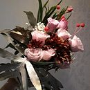 Pink Ein Projekt aus dem Bereich Innendesign, L, schaftsbau, Dekoration von Innenräumen, DIY und Blumen- und Pflanzendesign von Luna Sánchez - 26.02.2023