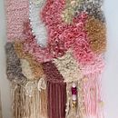 Mi proyecto del curso: Introducción al latch hooking y locker hooking . % Iza Binoto tarafından hazırlanan Dekoras, on, El, af Sanatları, Ve Tekstil Tasarımı projesi - 03.01.2023