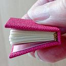 Mon projet du cours : Création d'un livre miniature : reliure et illustration. Een project van Traditionele illustratie, Craft,  Boekbinding y DIY van anniehel - 05.03.2023