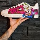 Zapatillas pintadas . Shoe Design, Costume Design, Traditional illustration, and Painting project by evelyn garcia - 03.06.2023