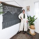 Large Custom Mountain Landscape. Un proyecto de Macramé de Rachel Breuklander - 22.02.2023