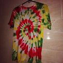 Mi proyecto del curso: Teñido tie dye: llena de color tus prendas. Un progetto di Artigianato, Fashion design, DIY, Tintura tessile e Textile Design di Nicolas Gamba Dickson - 06.03.2023