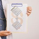 Der Beipackzettel mit Design. Design, Design gráfico, Marketing, Packaging, Tipografia, Design de cartaz, e Desenho tipográfico projeto de Darlene Schiebel - 15.03.2023