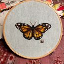 My project for course: Realistic Embroidery Techniques. Un proyecto de Ilustración tradicional, Bordado y Diseño textil de Kathryn Boyd - 17.03.2023