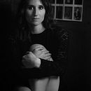 Il mio progetto del corso: Ritratto fotografico intimista. Un progetto di Fotografia, Fotografia di ritratto, Illuminazione fotografica, Fotografia artistica e Fotografia di interni di Francesca Pisoni - 22.03.2023
