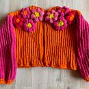 Mi proyecto del curso: Crochet: teje un suéter colorido con aplicaciones florales. Un progetto di Uncinetto e Textile Design di jaelgmichelson - 22.03.2023