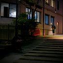 Hungry Man: A project for course: Street Photography at Night. Un progetto di Fotografia, Fotografia digitale, Fotografia all'aperto, Fotografia lifest, le, Fotografia di ritratto e Autoritratto fotografico di Jose Angulo - 10.12.2023
