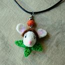 Mi proyecto del curso: Needle felting: creación de personajes con lana y aguja. Un proyecto de Artesanía, Diseño de juguetes, Needle felting y Diseño textil de Francisca Zamorano - 30.03.2023